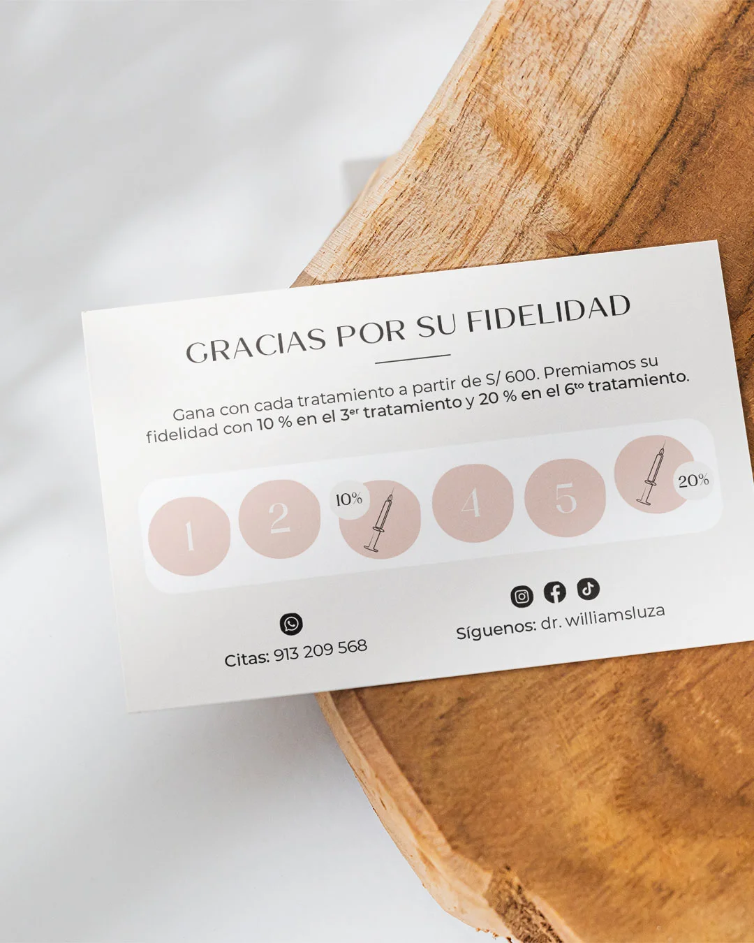 Treuekarte für eine Praxis für ästhetische Medizin in Peru